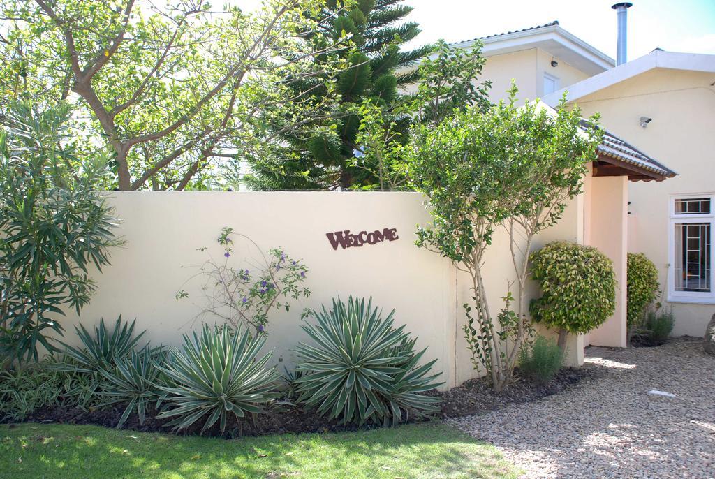 Mandalay Guest House Plettenberg Bay Dış mekan fotoğraf